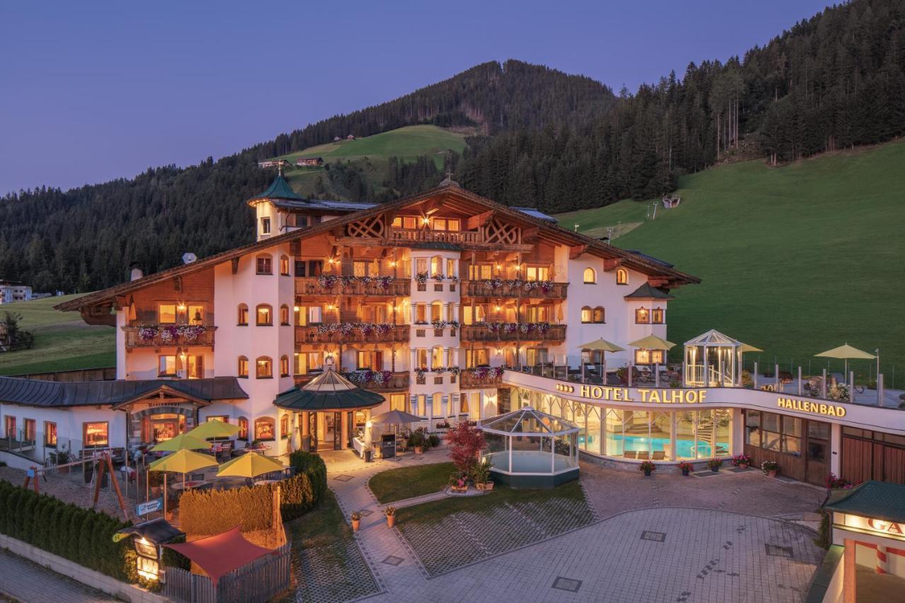 Apparthotel Talhof, Restaurant, Pool Und Spa Oberau Exteriör bild