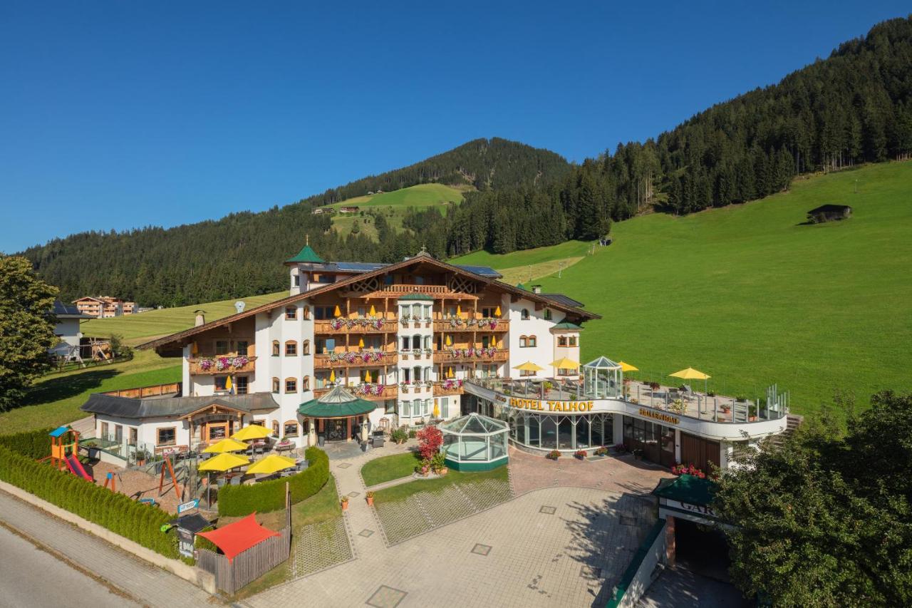 Apparthotel Talhof, Restaurant, Pool Und Spa Oberau Exteriör bild